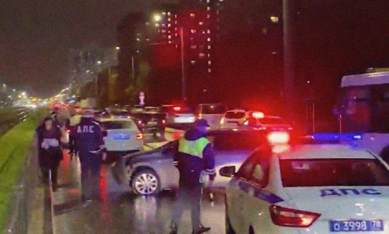 Фото - Появилось видео погони сотрудников ДПС за пьяной женщиной на Toyota