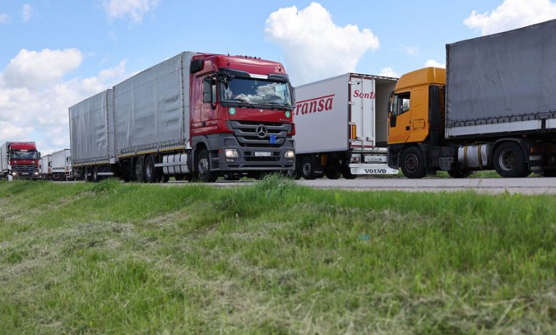 Фото - Погранкомитет Белоруссии сообщил о саботаже странами ЕС проблемы скопления фур на границе