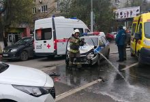 Фото - В Саратове водитель попал в больницу после аварии с машиной ДПС